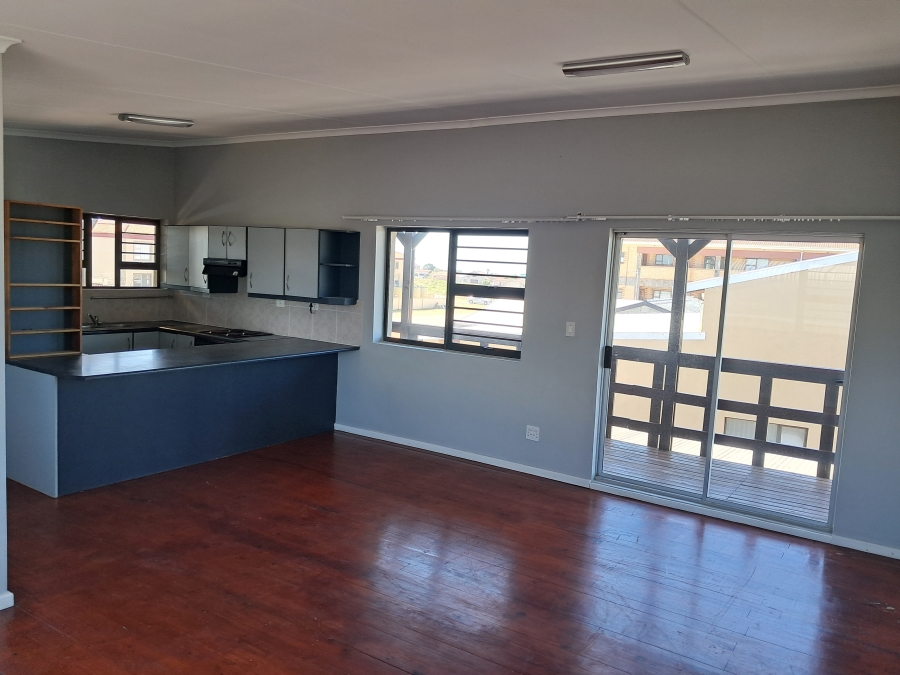 To Let 3 Bedroom Property for Rent in Wavecrest Eastern Cape